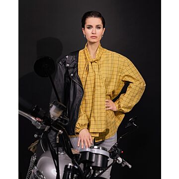Oversized blus 09/2023 #116B